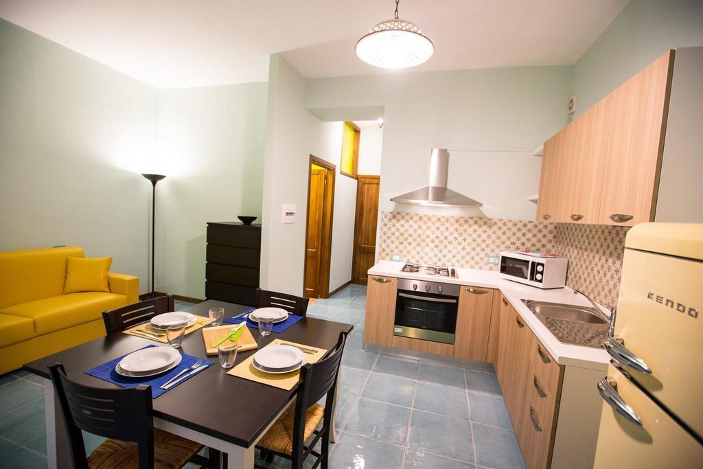 Il Nido Del Sole Apartment Cefalu Room photo